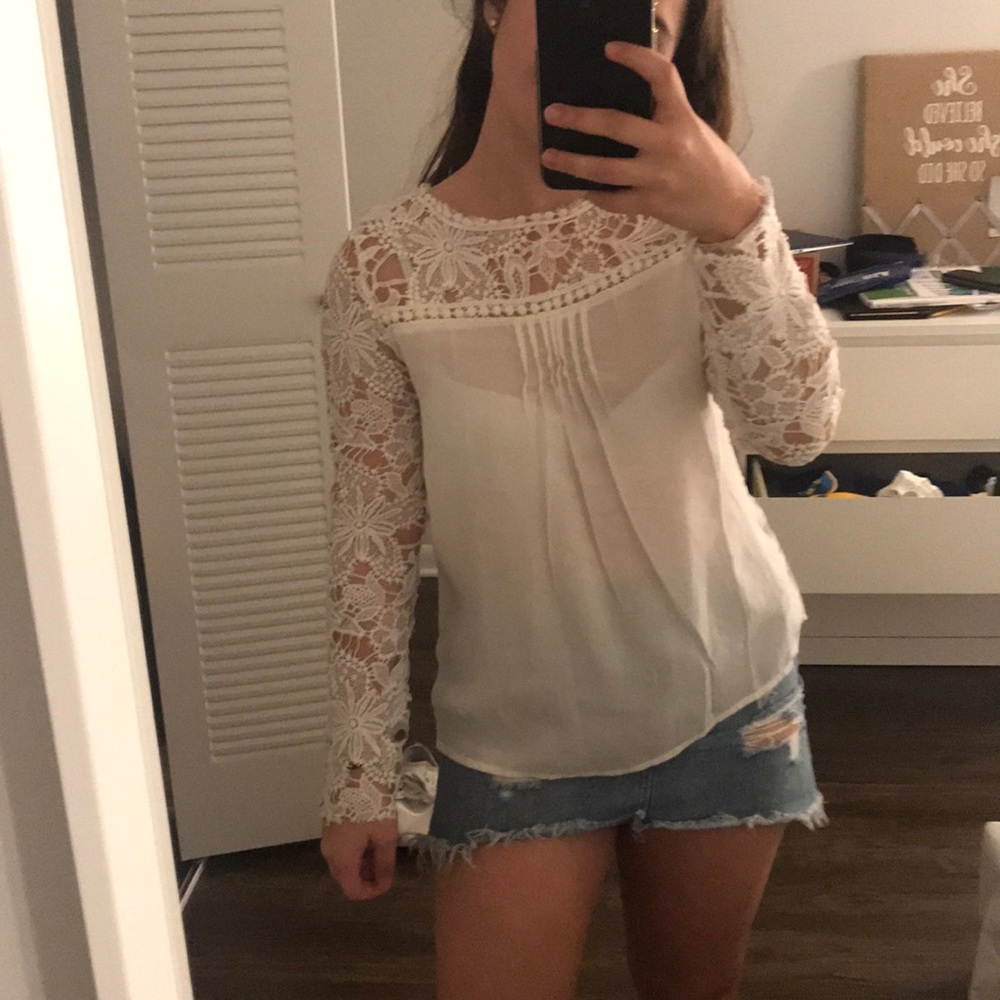 Abercrombie & Fitch Long Sleeve Lace Top